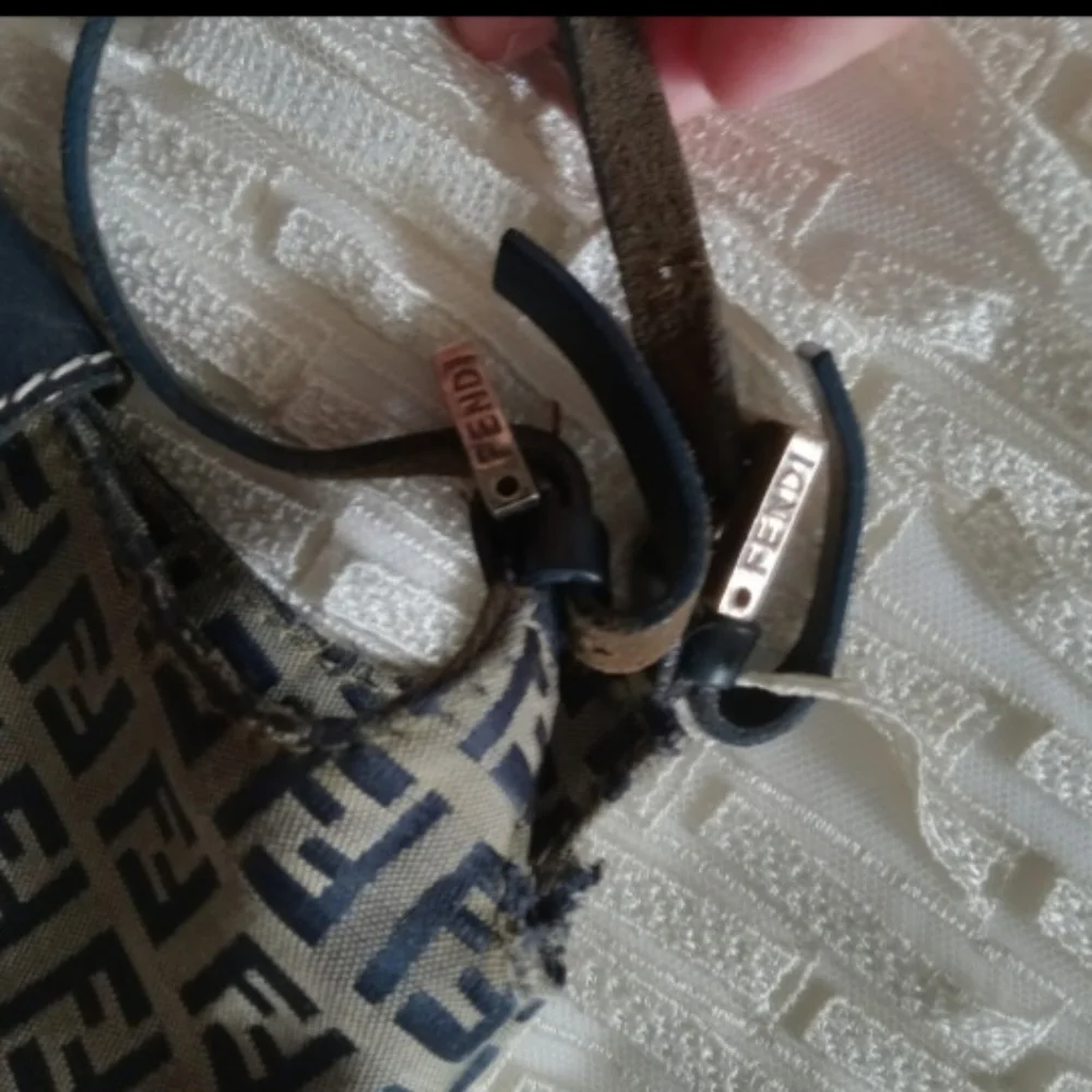 Vintage FENDI Shoulder Bag - Picture 8 of 15